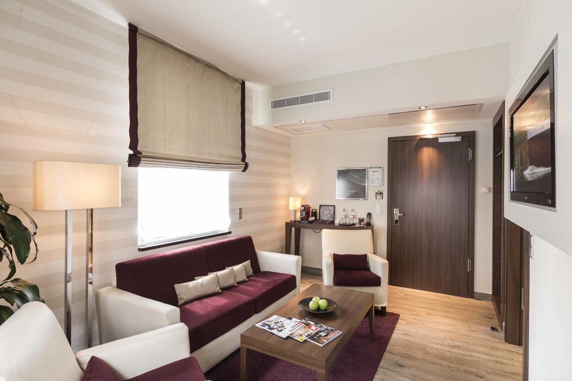 Rene Bohn Hotel 4*